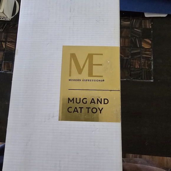 ME Mug & Cat Toy - Picture 2 of 3